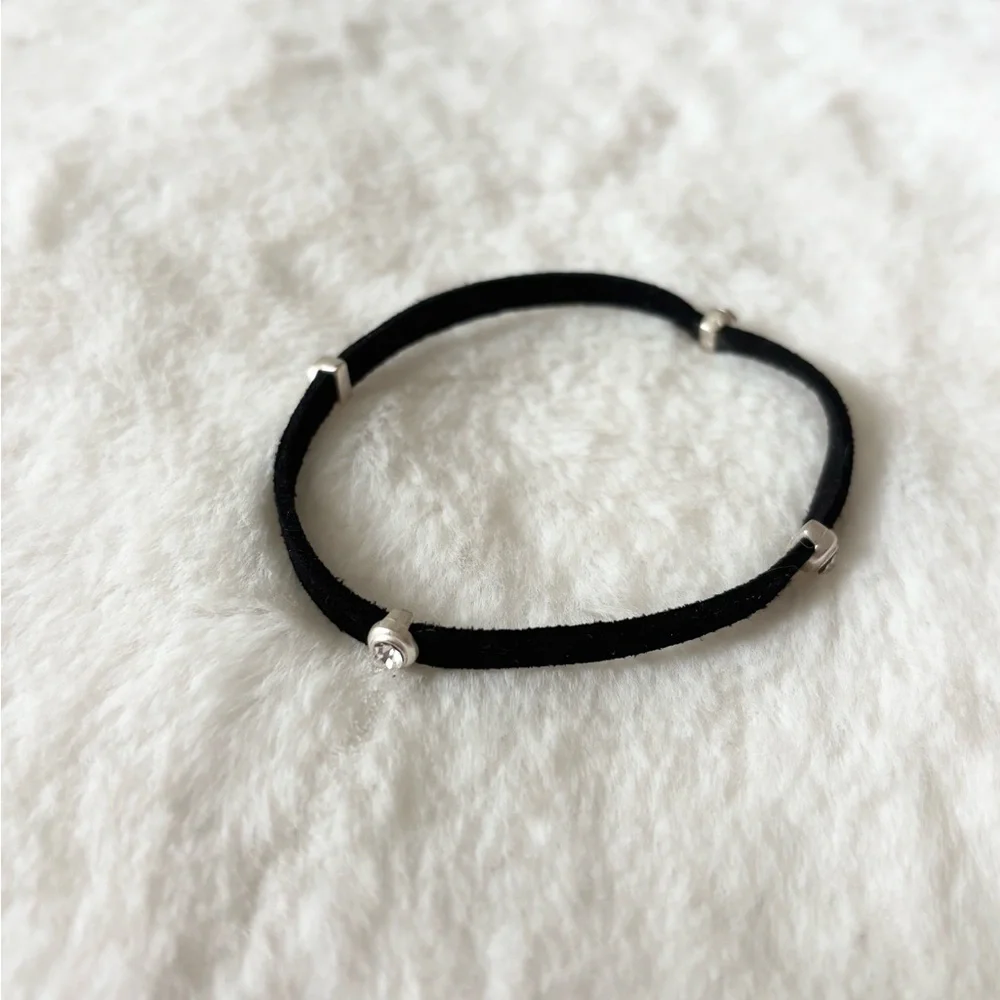 5/$15 🩷 MUST BUNDLE Marlyn Schiff Elegant Black and Silver Rhinestone Bracelet